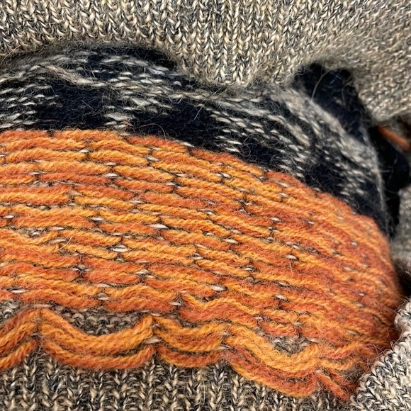 Vintage Wool Sweater Made in Chile - Picture 11 of 11